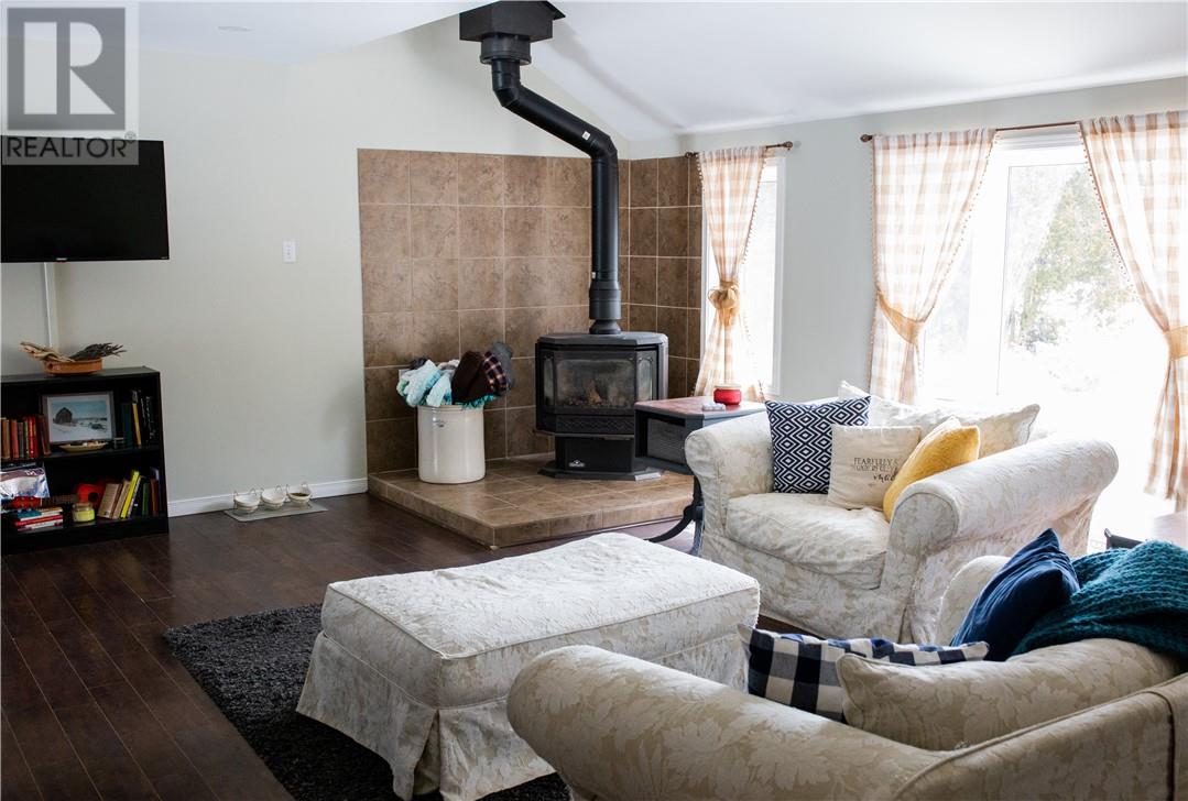 6332 Hwy 542, Mindemoya, Ontario  P0P 1S0 - Photo 19 - 2127200