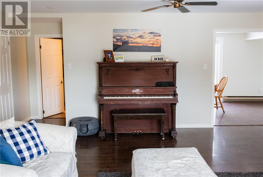 6332 Hwy 542, Mindemoya, Ontario  P0P 1S0 - Photo 20 - 2127200