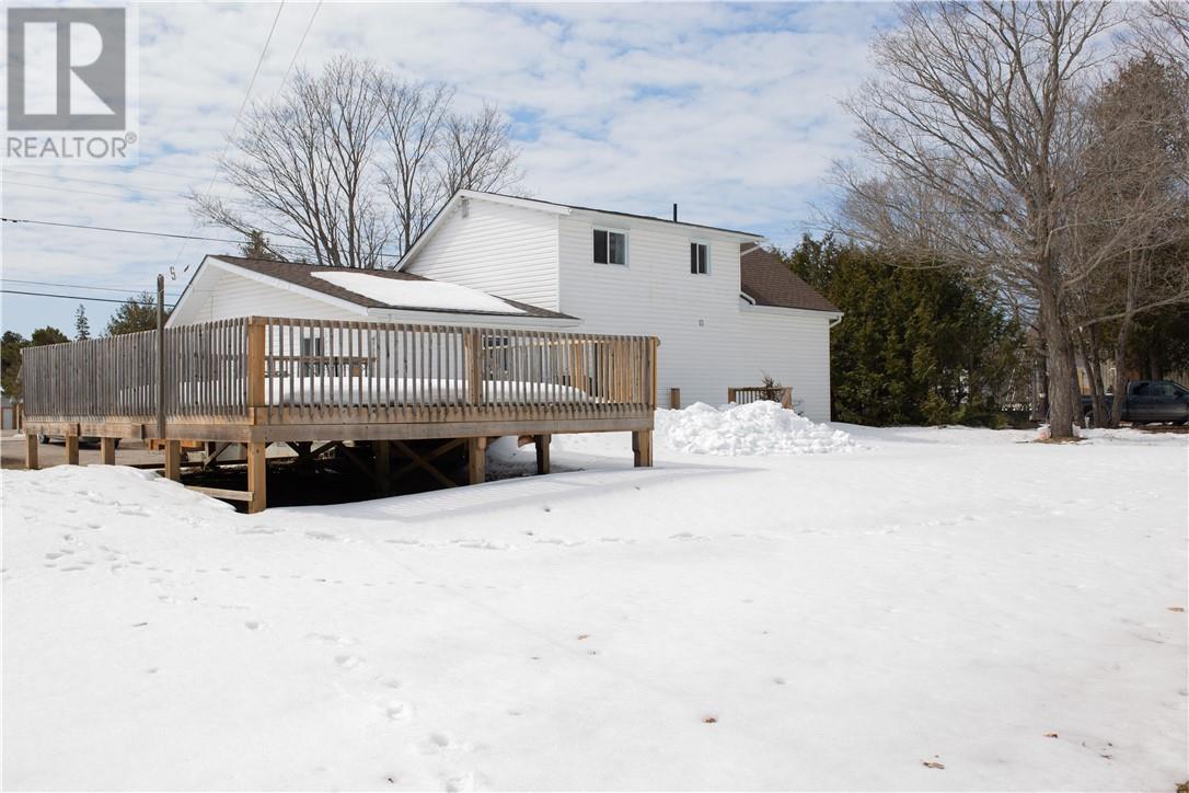 6332 Hwy 542, Mindemoya, Ontario  P0P 1S0 - Photo 7 - 2127200