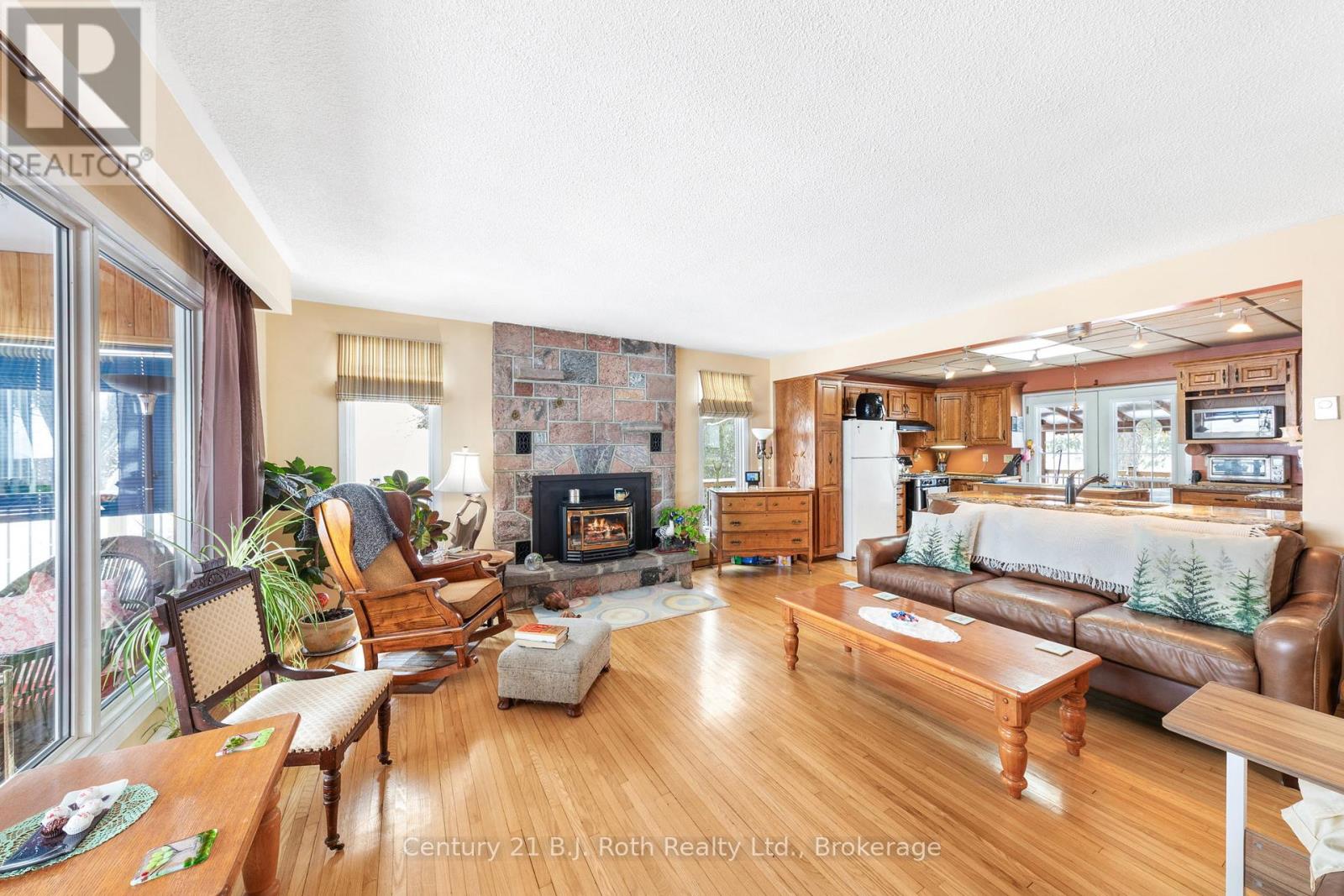 41 Brandy's Island Road, Georgian Bay, Ontario  L0K 1S0 - Photo 12 - X12722222