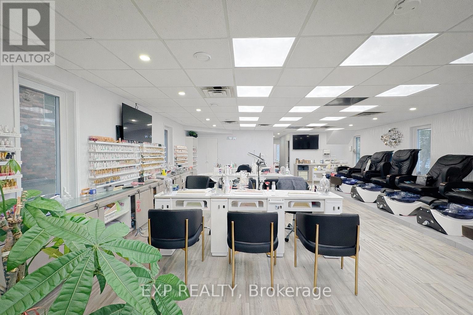 #main - 341 Geneva Street, St. Catharines, Ontario  L2N 2G3 - Photo 1 - X13017184