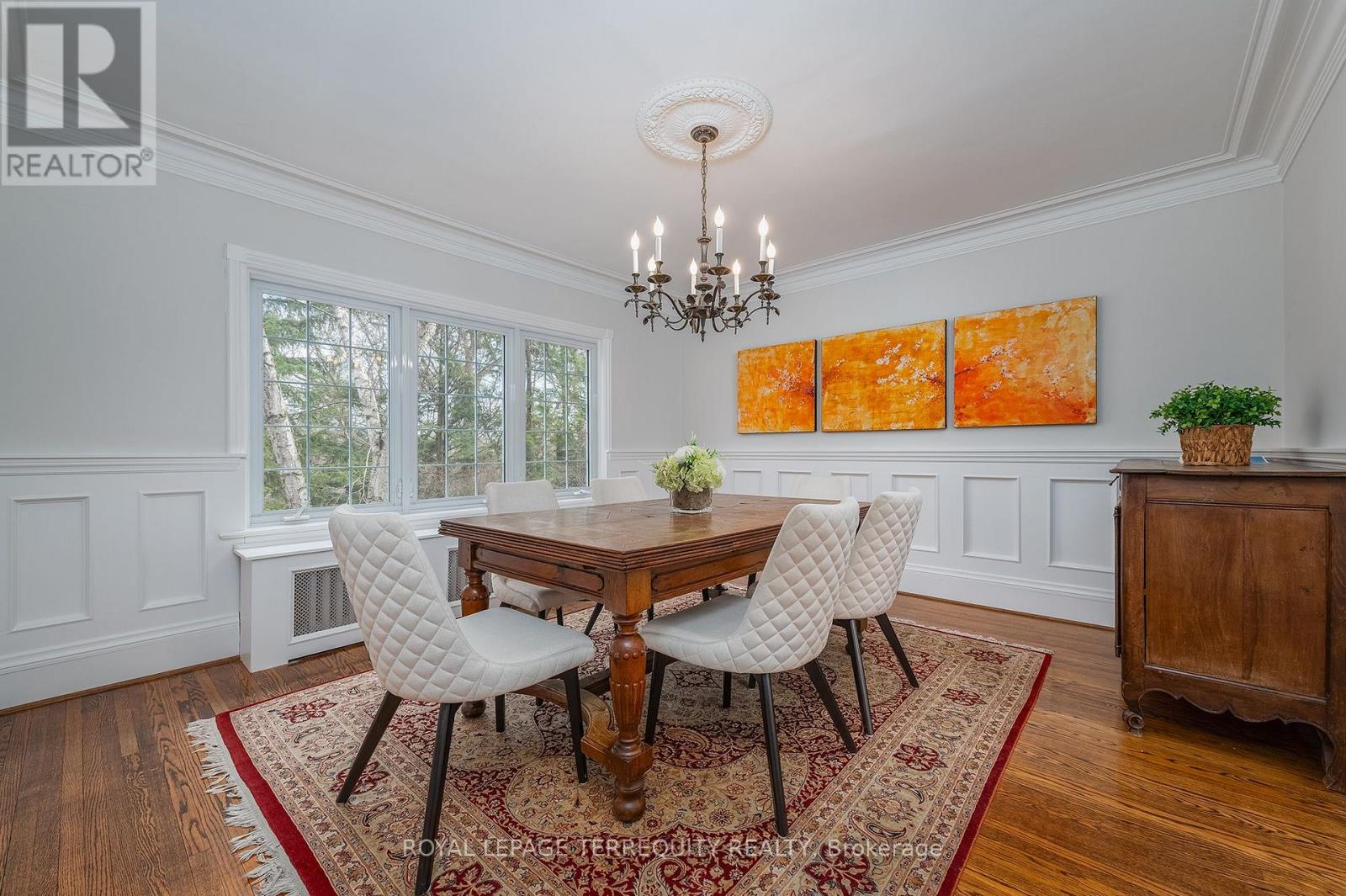 223 Riverside Drive, Toronto, Ontario  M6S 4A8 - Photo 12 - W12746380