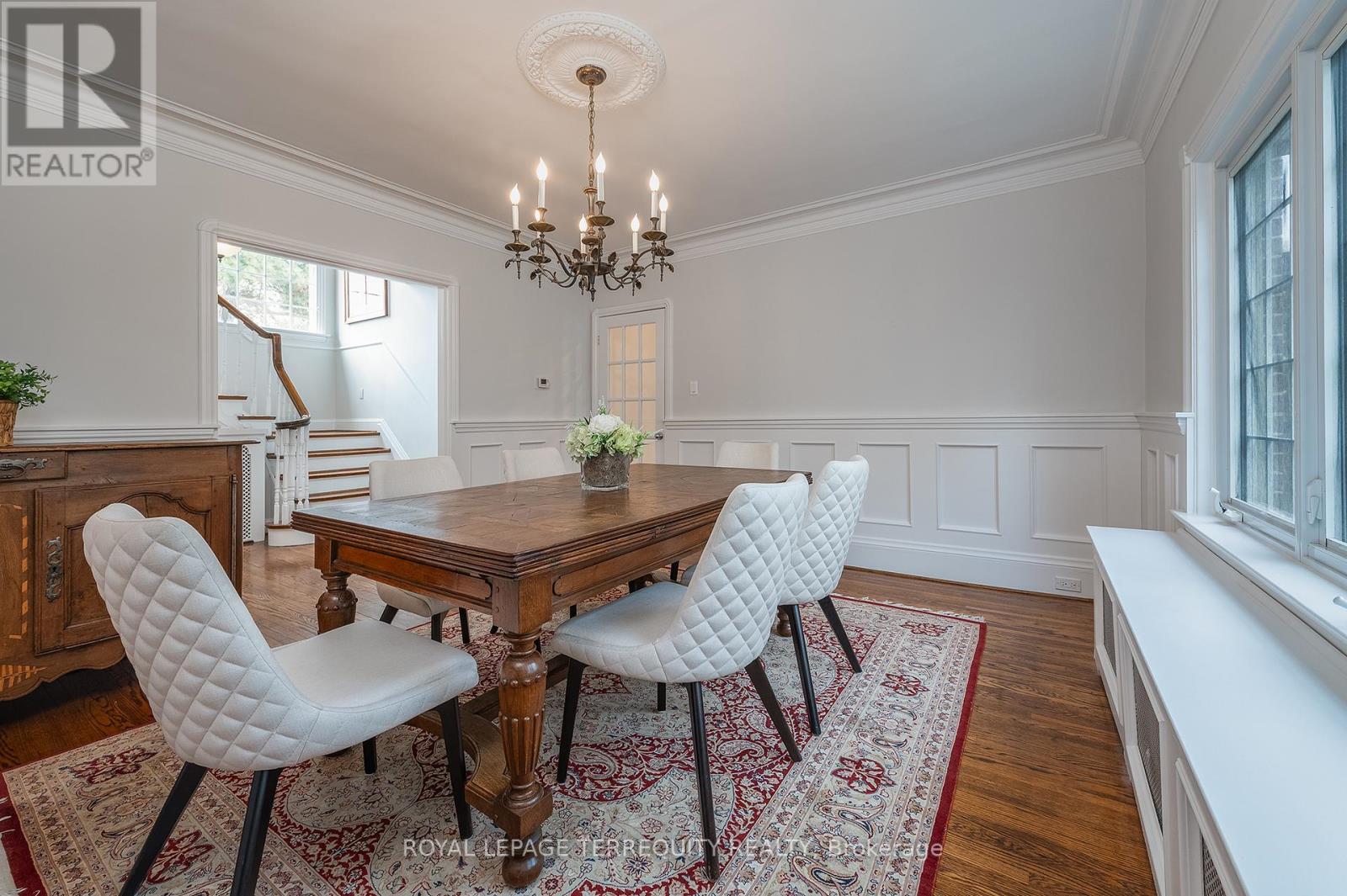 223 Riverside Drive, Toronto, Ontario  M6S 4A8 - Photo 14 - W12746380