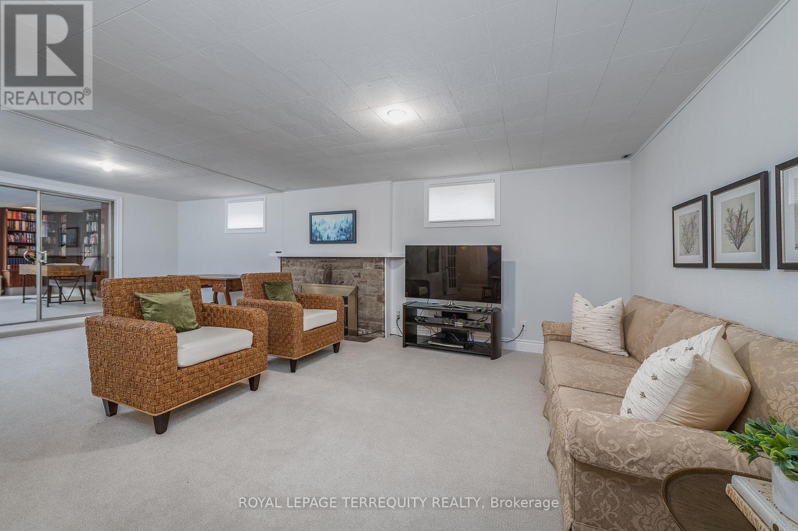 223 Riverside Drive, Toronto, Ontario  M6S 4A8 - Photo 34 - W12746380