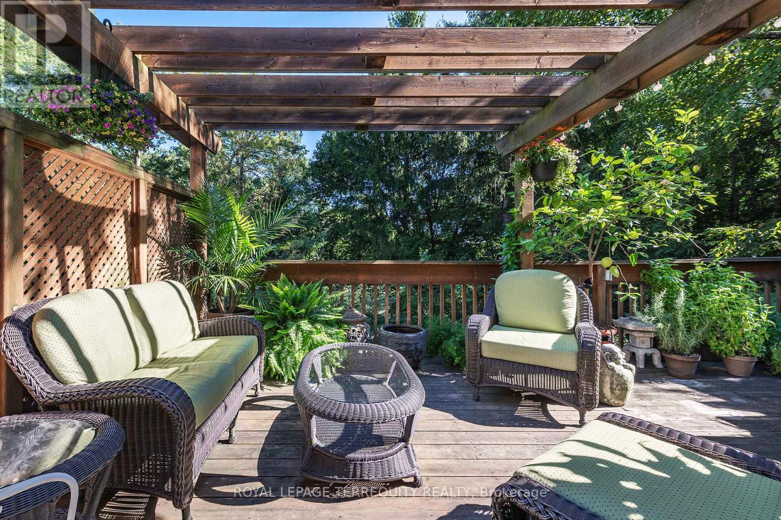 223 Riverside Drive, Toronto, Ontario  M6S 4A8 - Photo 42 - W12746380