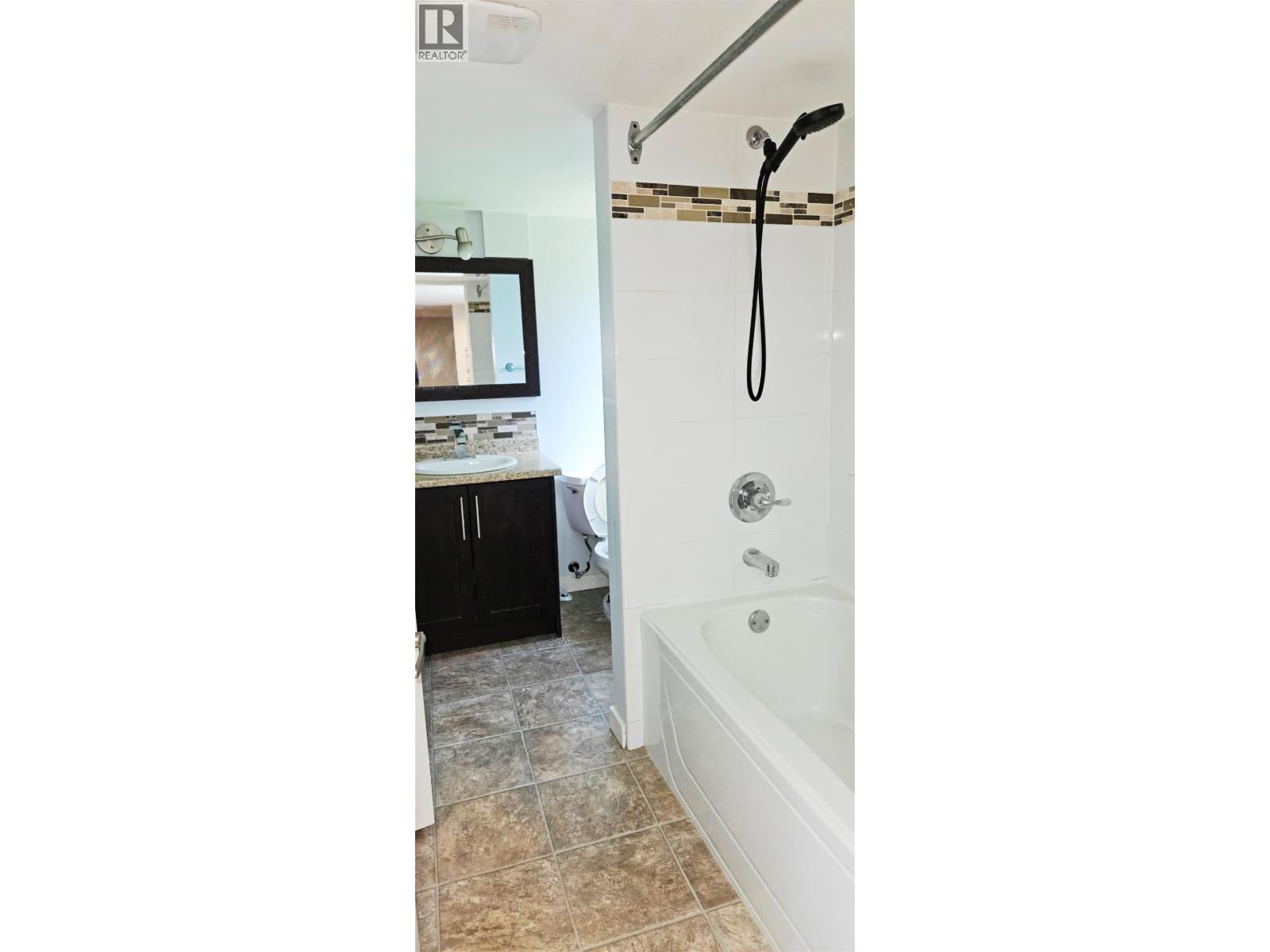 1745 Graveley Street, Vancouver, British Columbia  V5L 3A9 - Photo 16 - R3113088