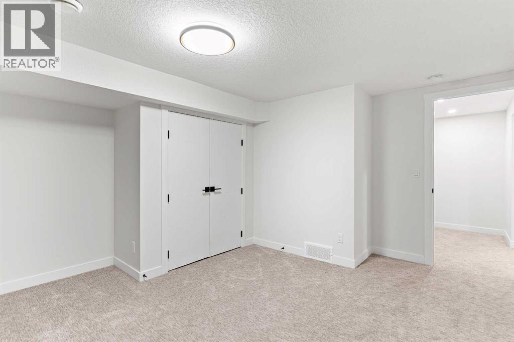 1731 111 Avenue Sw, Calgary, Alberta  T2W 1R6 - Photo 38 - A2303259