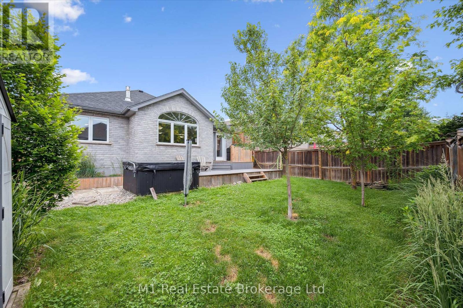 79 Spencer Drive, Centre Wellington, Ontario  N0B 1S0 - Photo 39 - X12997476