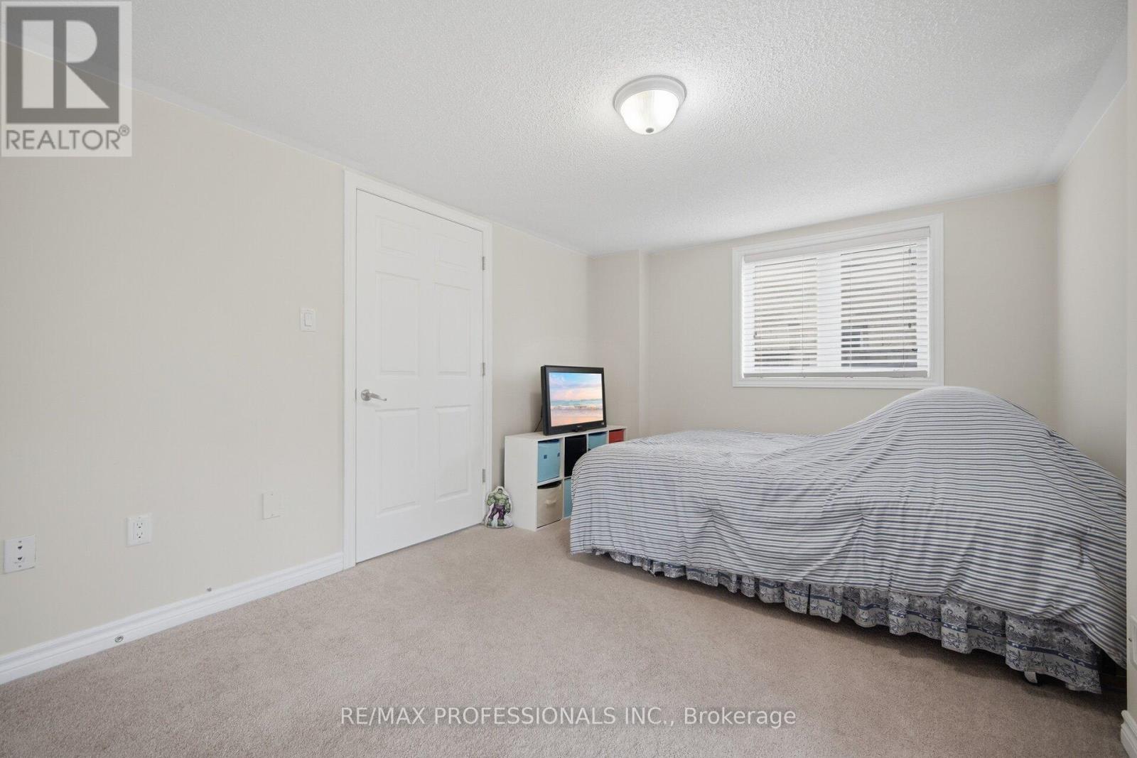 45 Horton Street, Ajax, Ontario  L1Z 1E3 - Photo 34 - E13009530