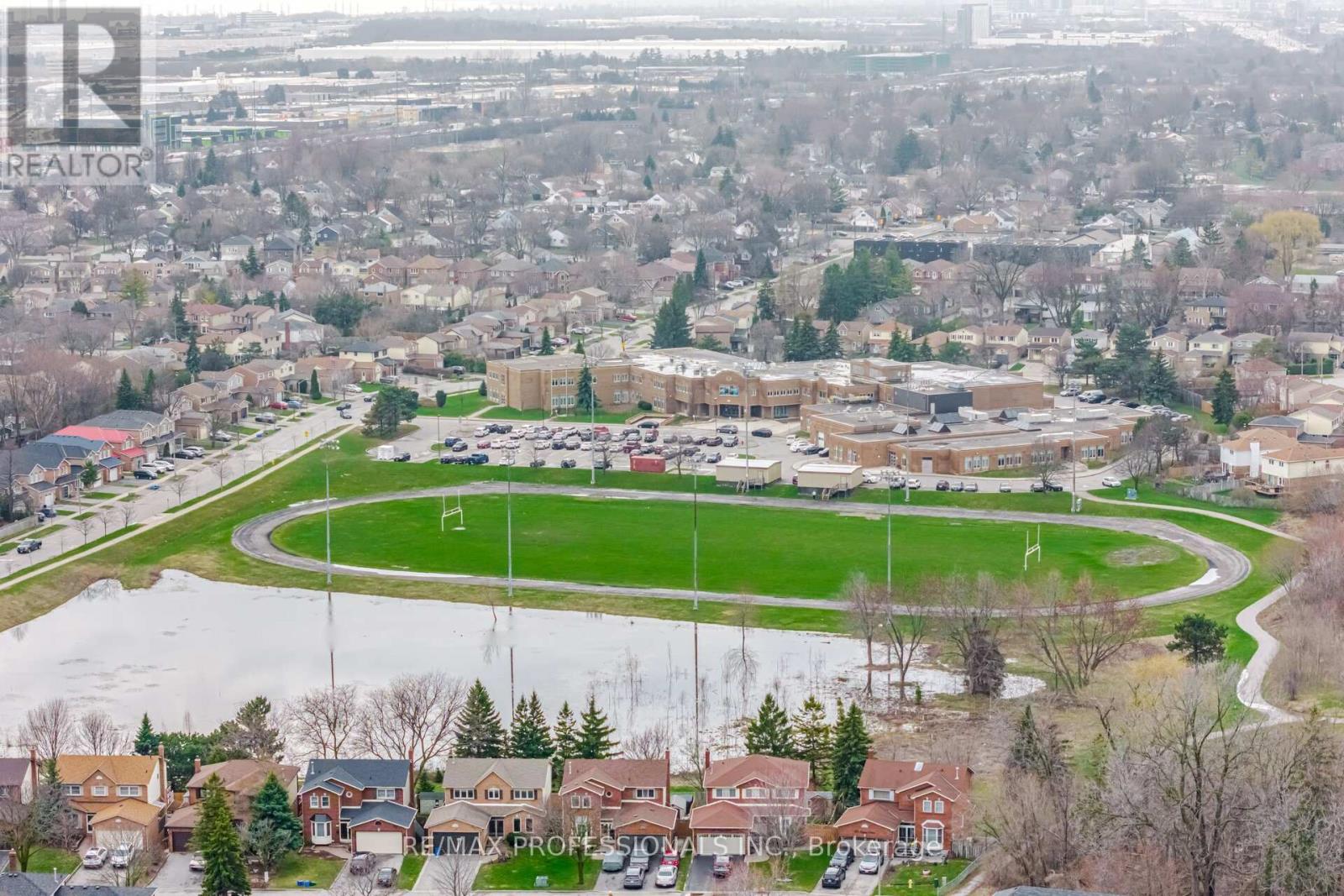 45 Horton Street, Ajax, Ontario  L1Z 1E3 - Photo 47 - E13009530