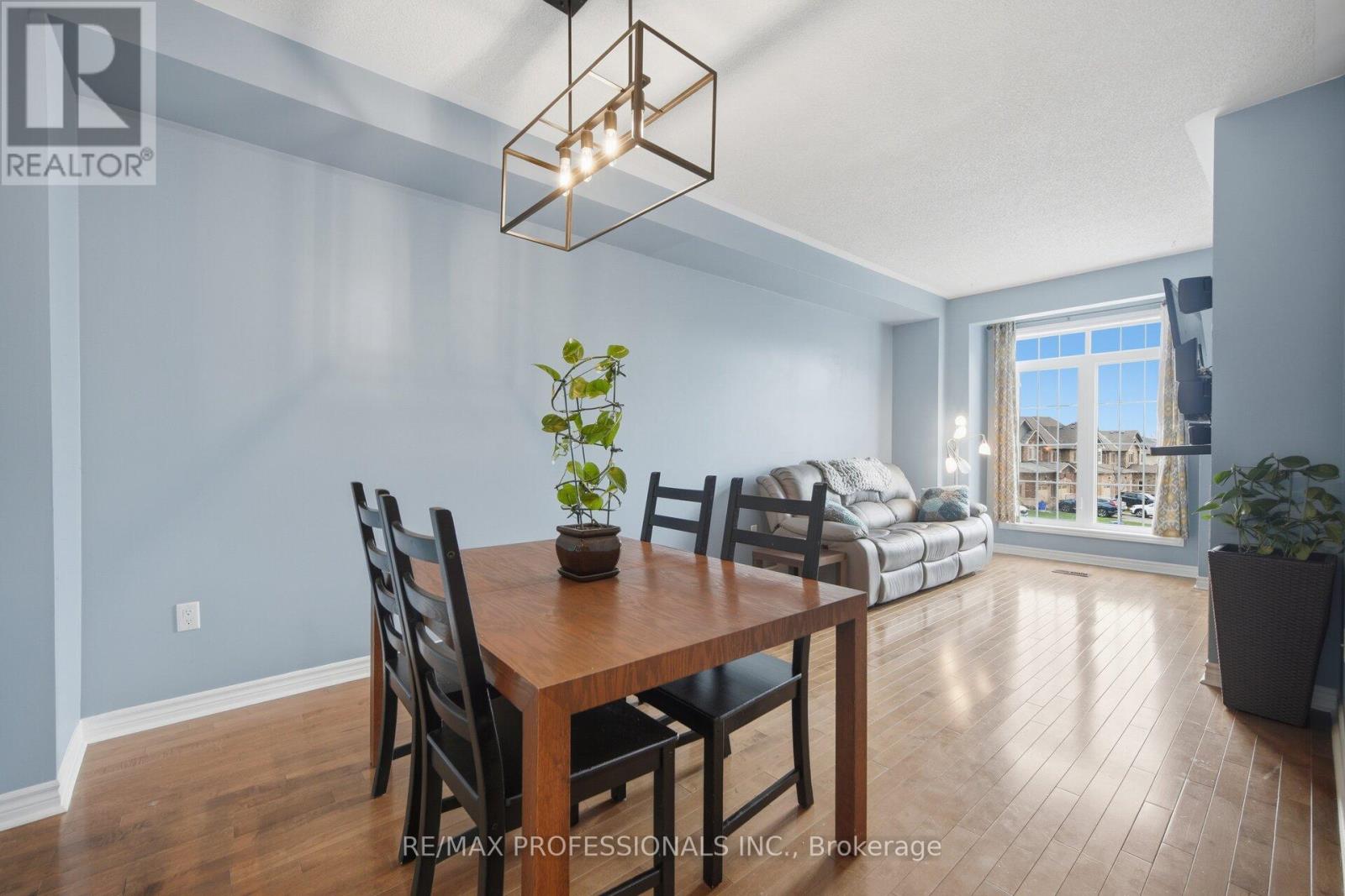 45 Horton Street, Ajax, Ontario  L1Z 1E3 - Photo 8 - E13009530