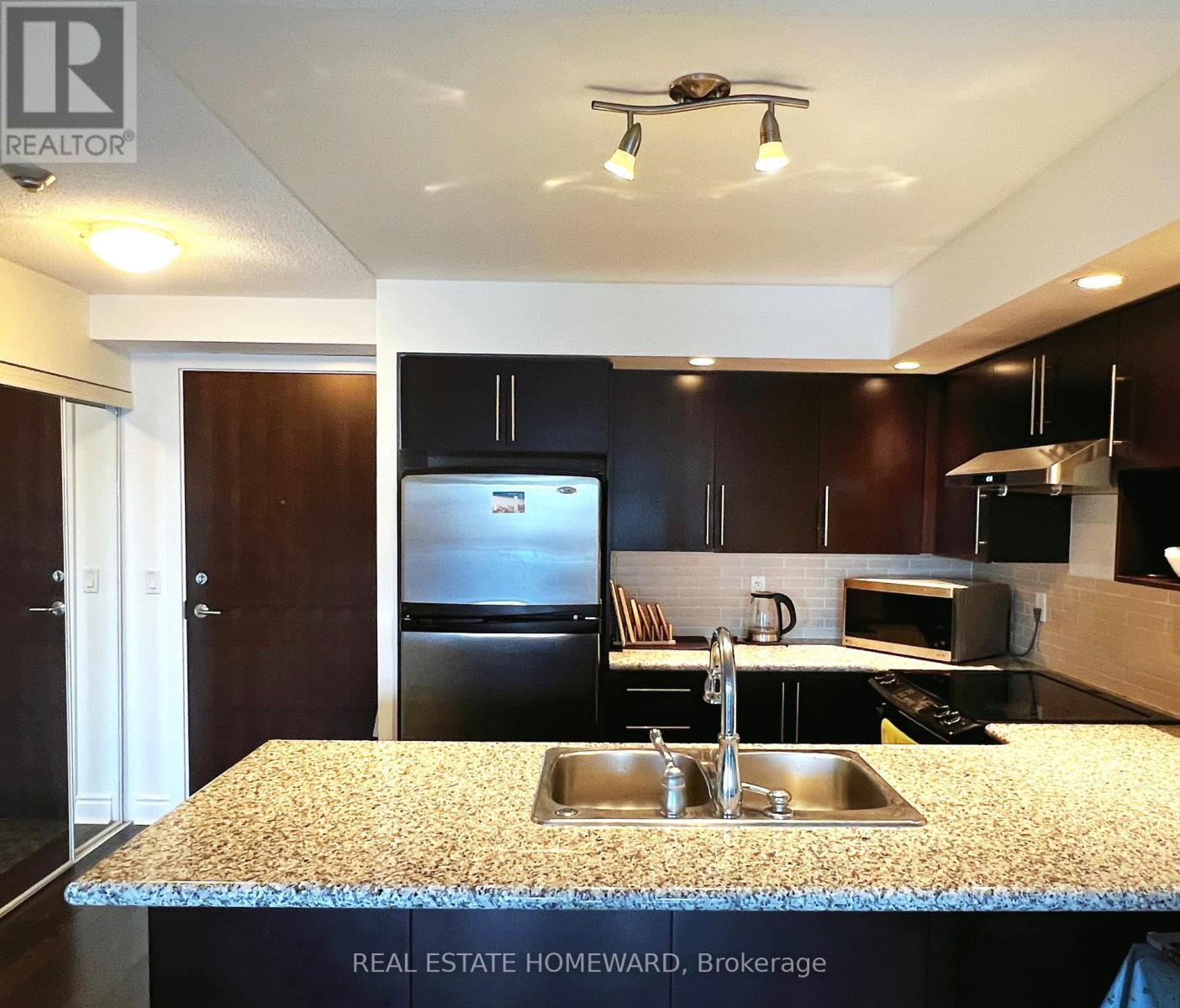 1259 - 23 Cox Boulevard, Markham (Unionville), Ontario  L3R 7Z9 - Photo 2 - N13017192