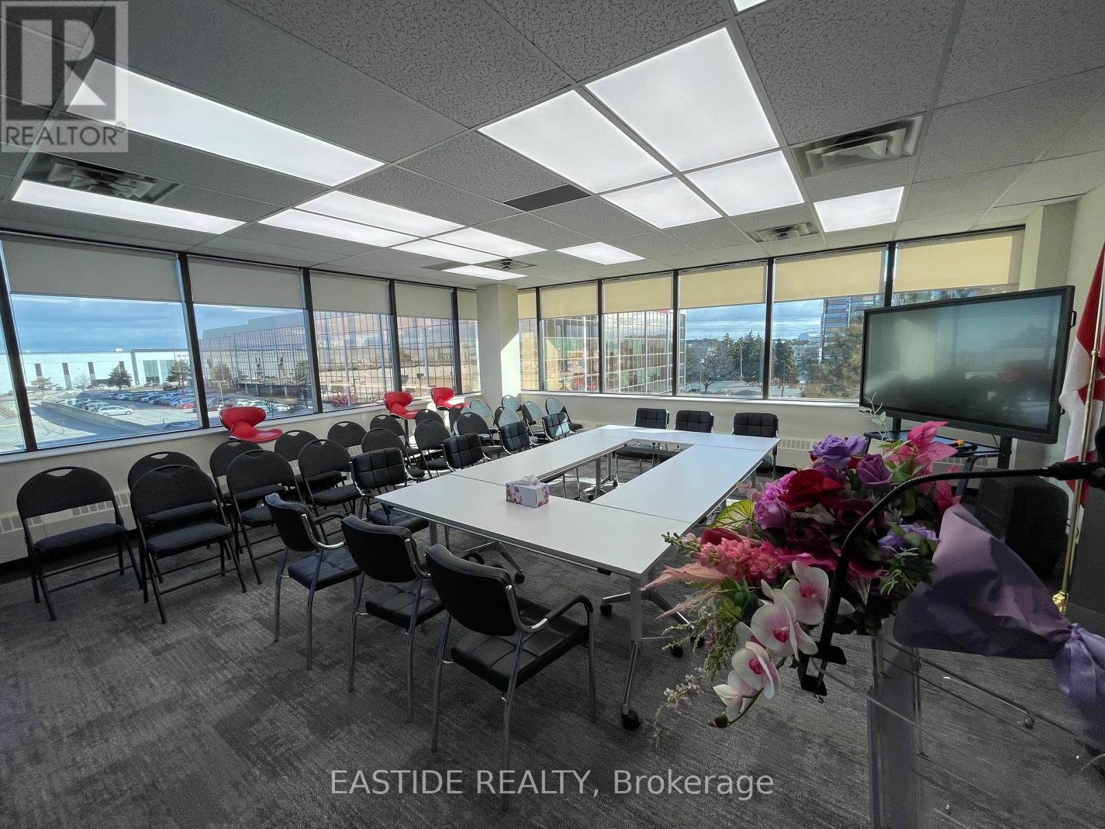 301 - 7030 Woodbine Avenue, Markham (Milliken Mills West), Ontario  L3R 6G2 - Photo 3 - N13017212