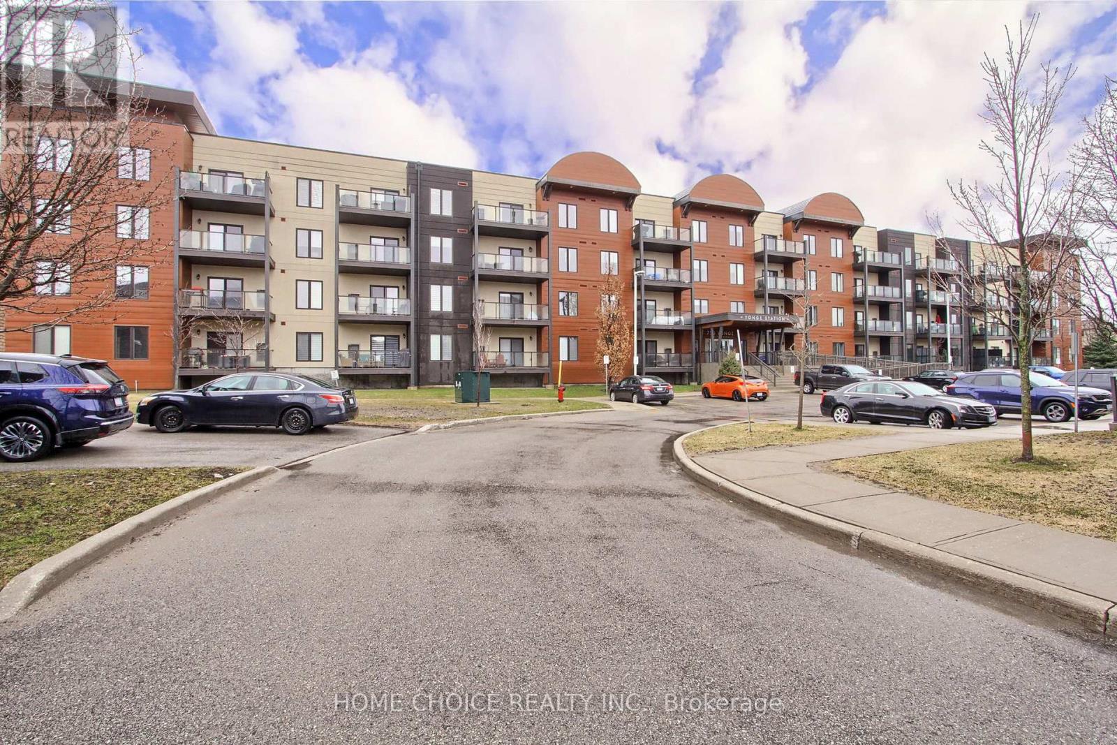 301 - 720 Yonge Street E, Barrie (Painswick South), Ontario  L9J 0G9 - Photo 2 - S13017196