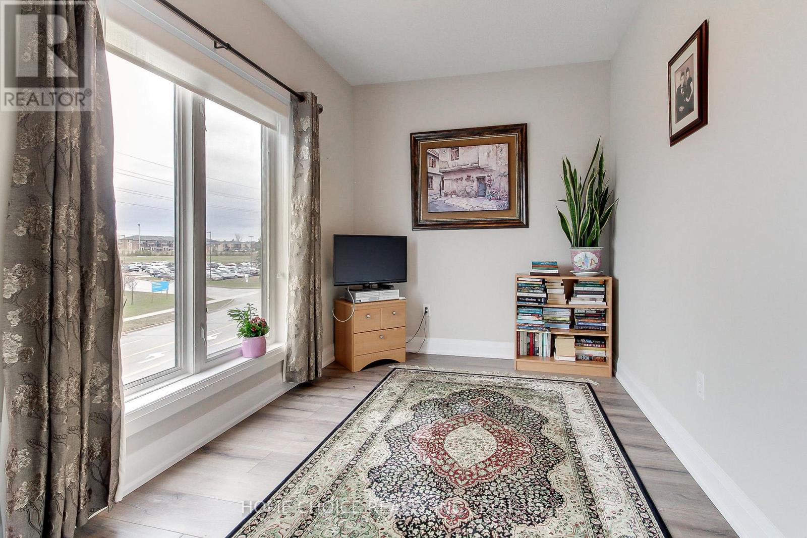 301 - 720 Yonge Street E, Barrie (Painswick South), Ontario  L9J 0G9 - Photo 20 - S13017196