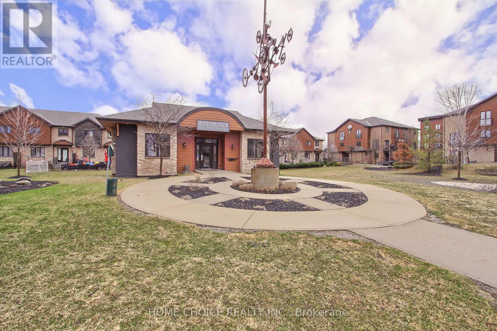 301 - 720 Yonge Street E, Barrie (Painswick South), Ontario  L9J 0G9 - Photo 37 - S13017196