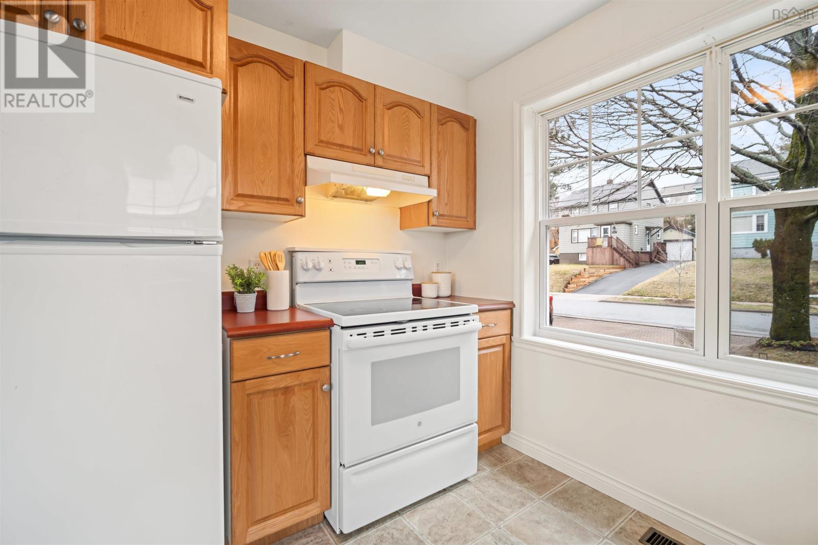 3752 Memorial Drive, Halifax, Nova Scotia  B3K 6R6 - Photo 18 - 202607830