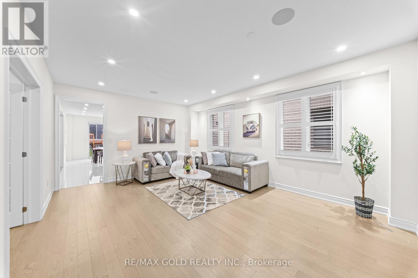 105 Walker Road W, Caledon (Caledon East), Ontario  L7C 4M9 - Photo 12 - W13017174