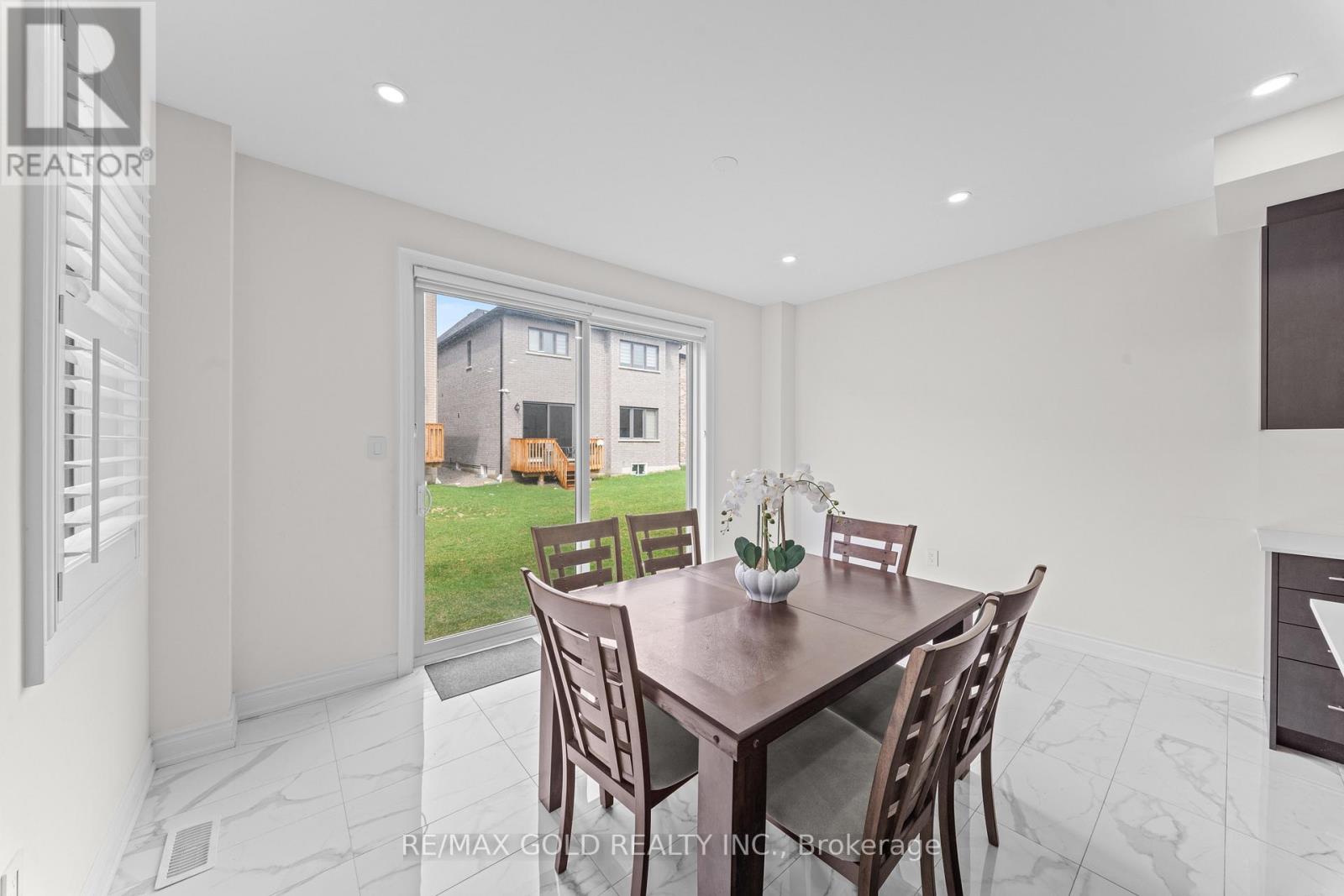 105 Walker Road W, Caledon (Caledon East), Ontario  L7C 4M9 - Photo 24 - W13017174