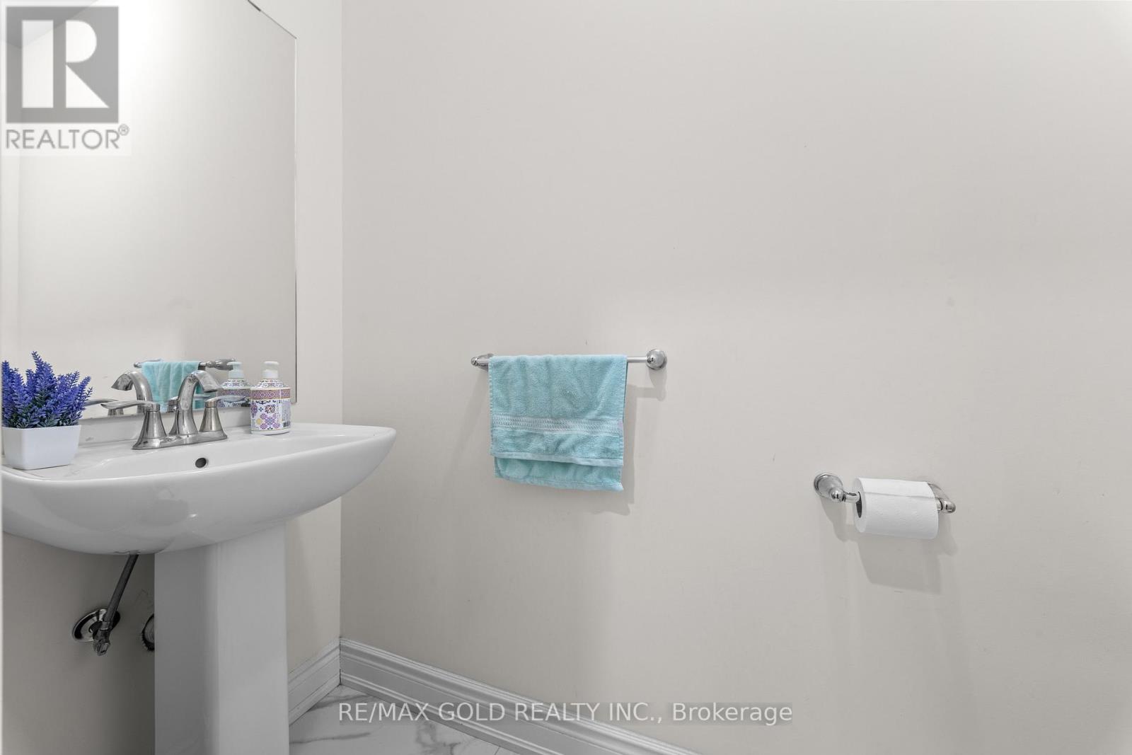 105 Walker Road W, Caledon (Caledon East), Ontario  L7C 4M9 - Photo 34 - W13017174