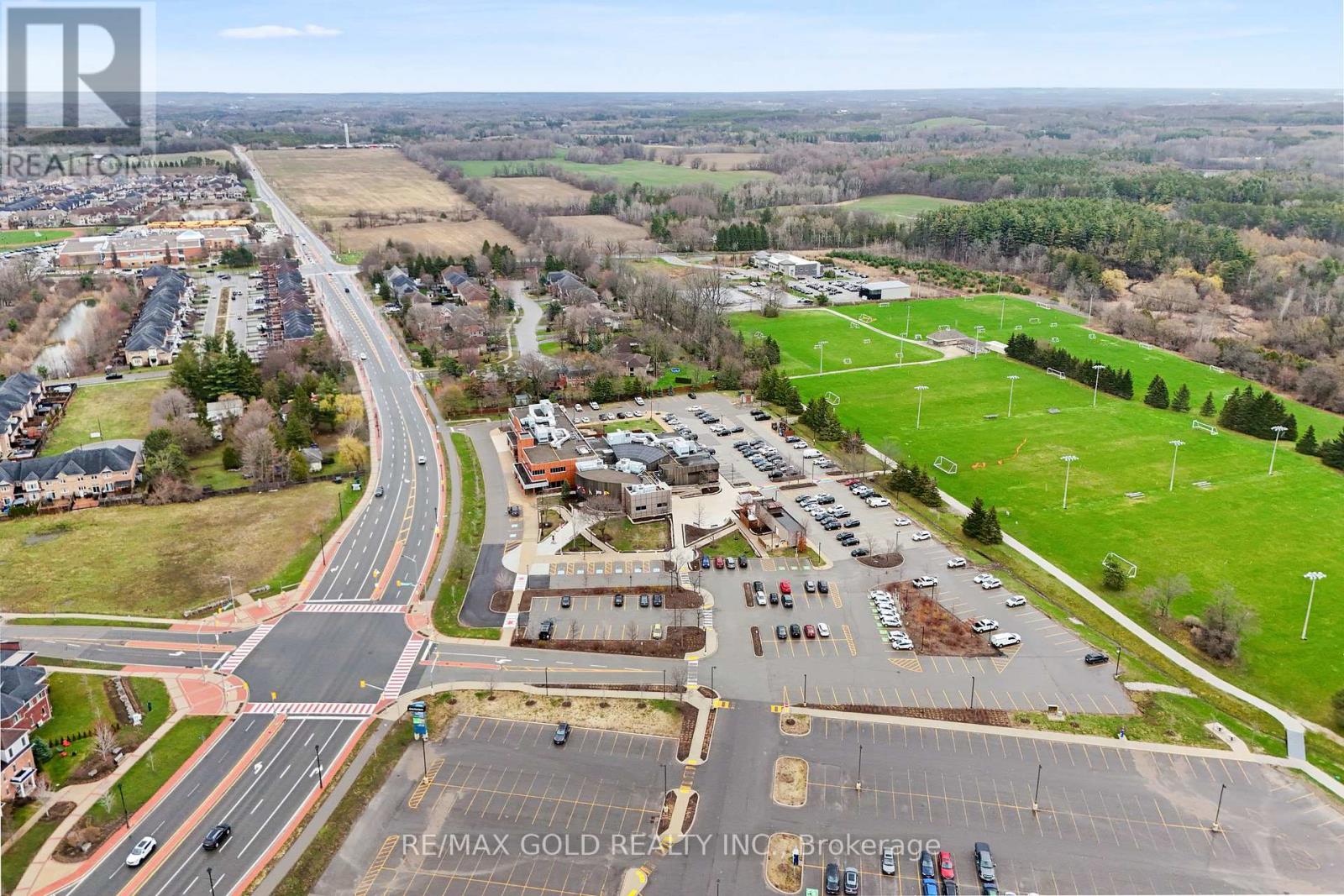 105 Walker Road W, Caledon (Caledon East), Ontario  L7C 4M9 - Photo 7 - W13017174