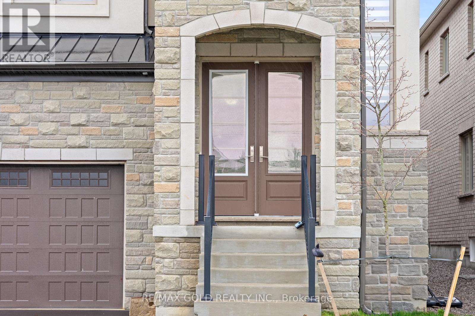 105 Walker Road W, Caledon (Caledon East), Ontario  L7C 4M9 - Photo 9 - W13017174