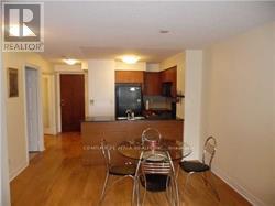 1808 - 310 Burnhamthorpe Road, Mississauga (City Centre), Ontario  L5B 4P9 - Photo 7 - W13017182