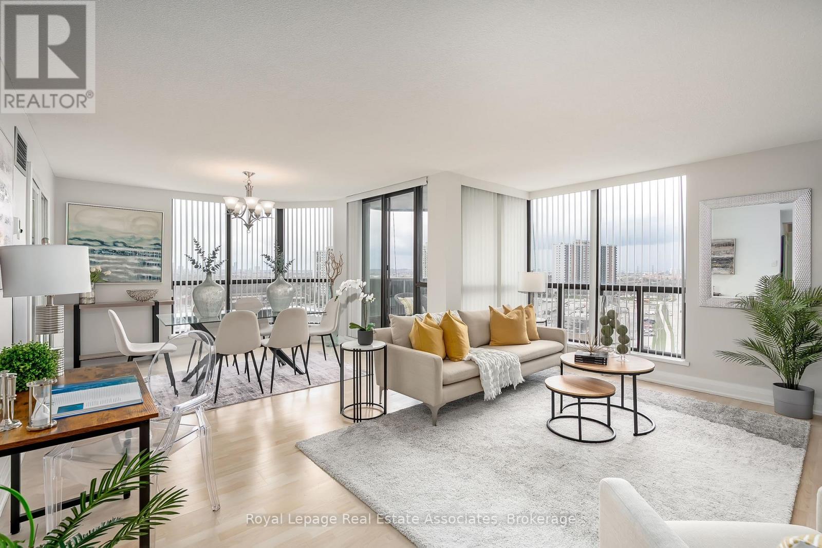 909 - 1155 Bough Beeches Boulevard, Mississauga (Rathwood), Ontario  L4W 4N2 - Photo 1 - W13017200