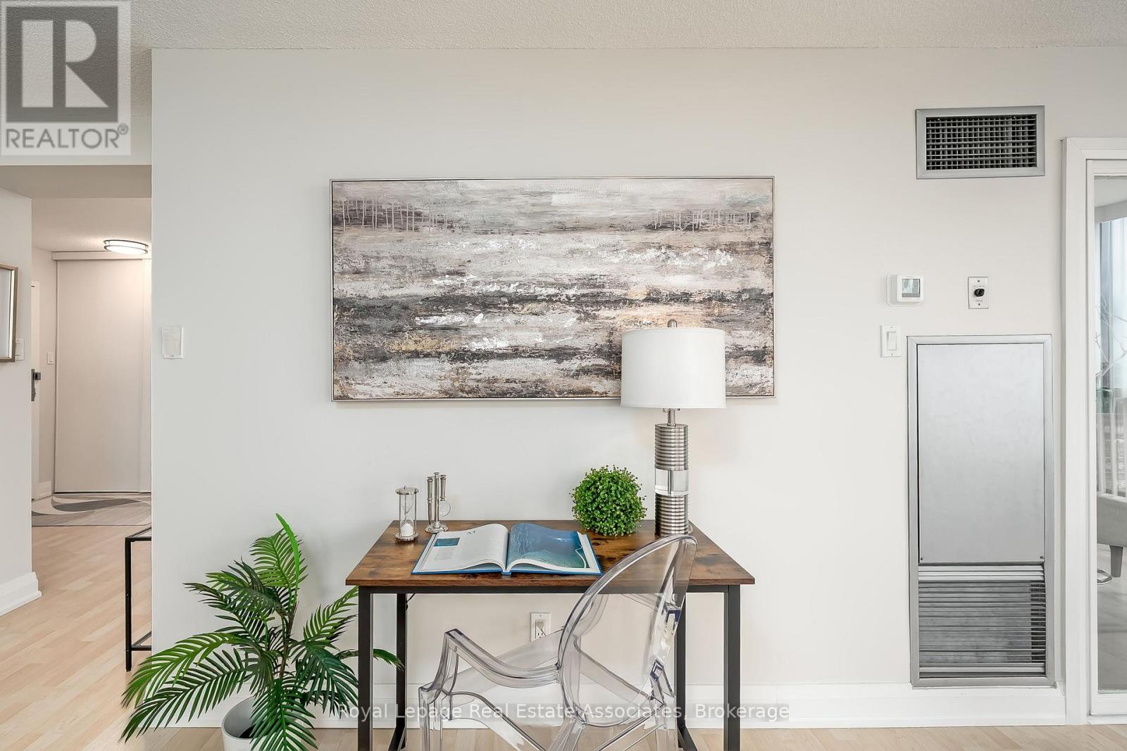 909 - 1155 Bough Beeches Boulevard, Mississauga (Rathwood), Ontario  L4W 4N2 - Photo 12 - W13017200