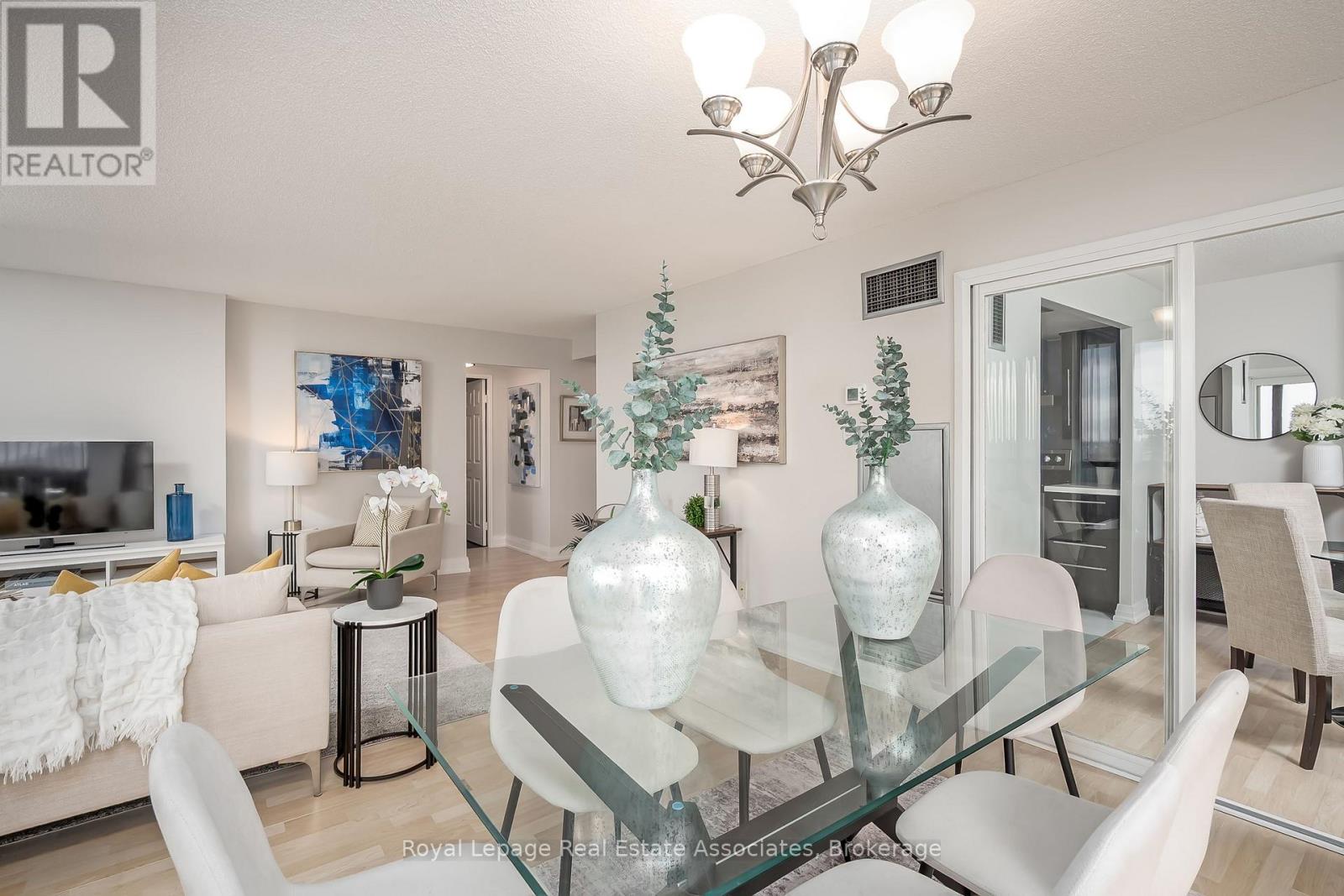 909 - 1155 Bough Beeches Boulevard, Mississauga (Rathwood), Ontario  L4W 4N2 - Photo 15 - W13017200