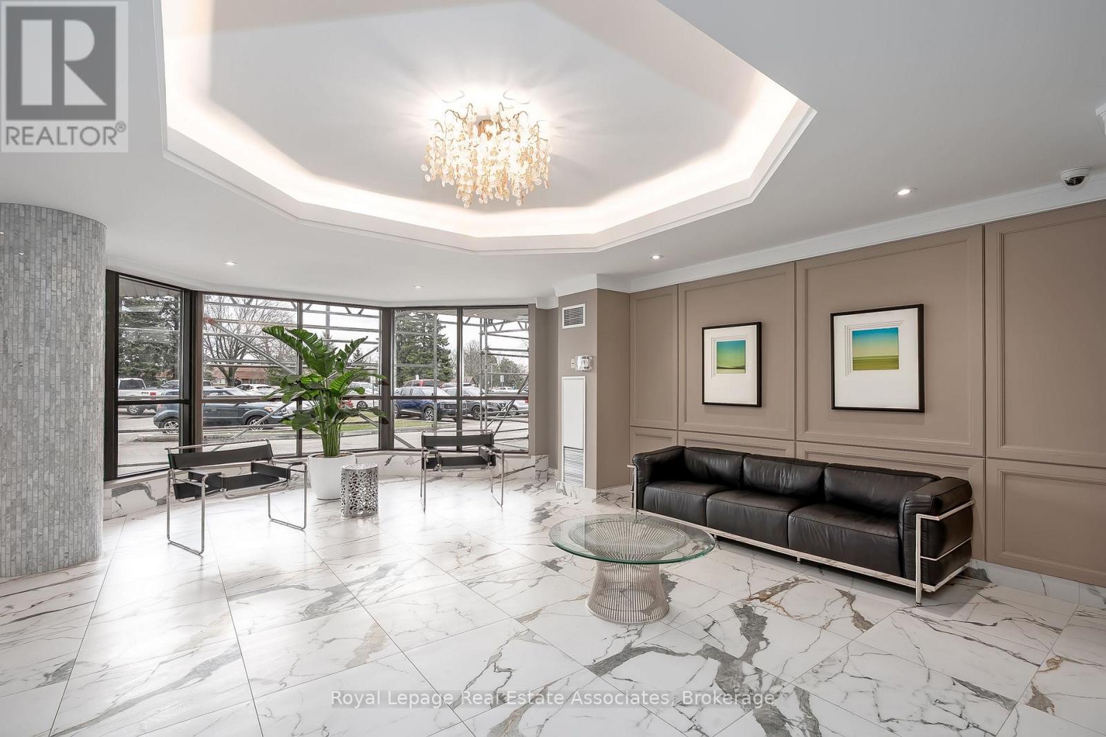 909 - 1155 Bough Beeches Boulevard, Mississauga (Rathwood), Ontario  L4W 4N2 - Photo 3 - W13017200