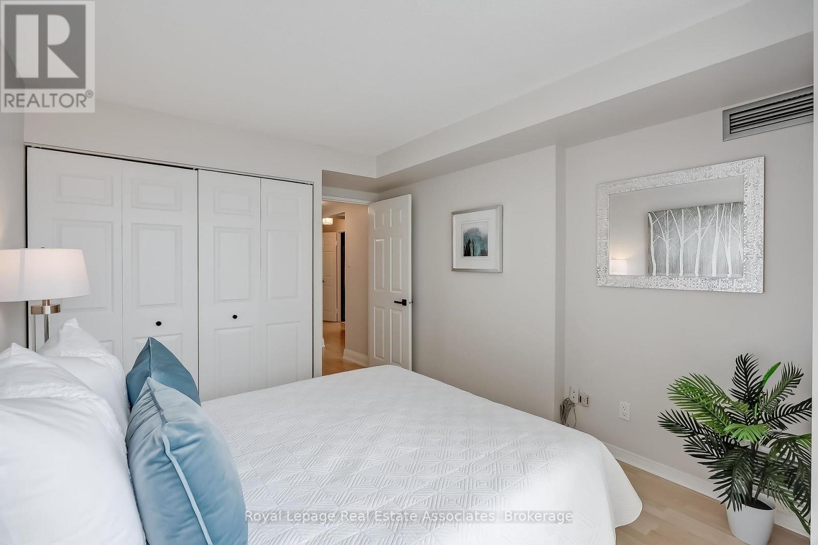 909 - 1155 Bough Beeches Boulevard, Mississauga (Rathwood), Ontario  L4W 4N2 - Photo 32 - W13017200