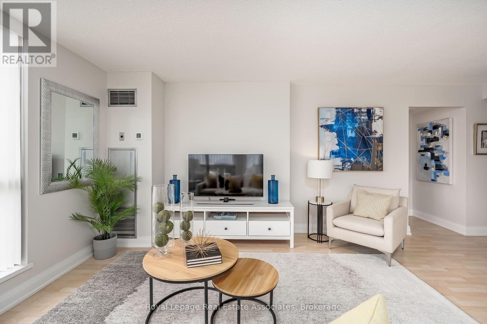 909 - 1155 Bough Beeches Boulevard, Mississauga (Rathwood), Ontario  L4W 4N2 - Photo 7 - W13017200