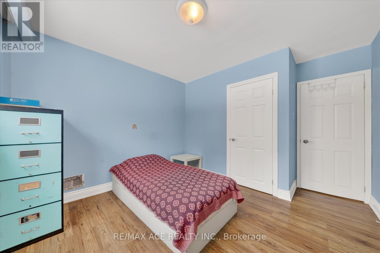 1719 Valentine Gardens, Mississauga (Clarkson), Ontario  L5J 1H4 - Photo 29 - W13017202