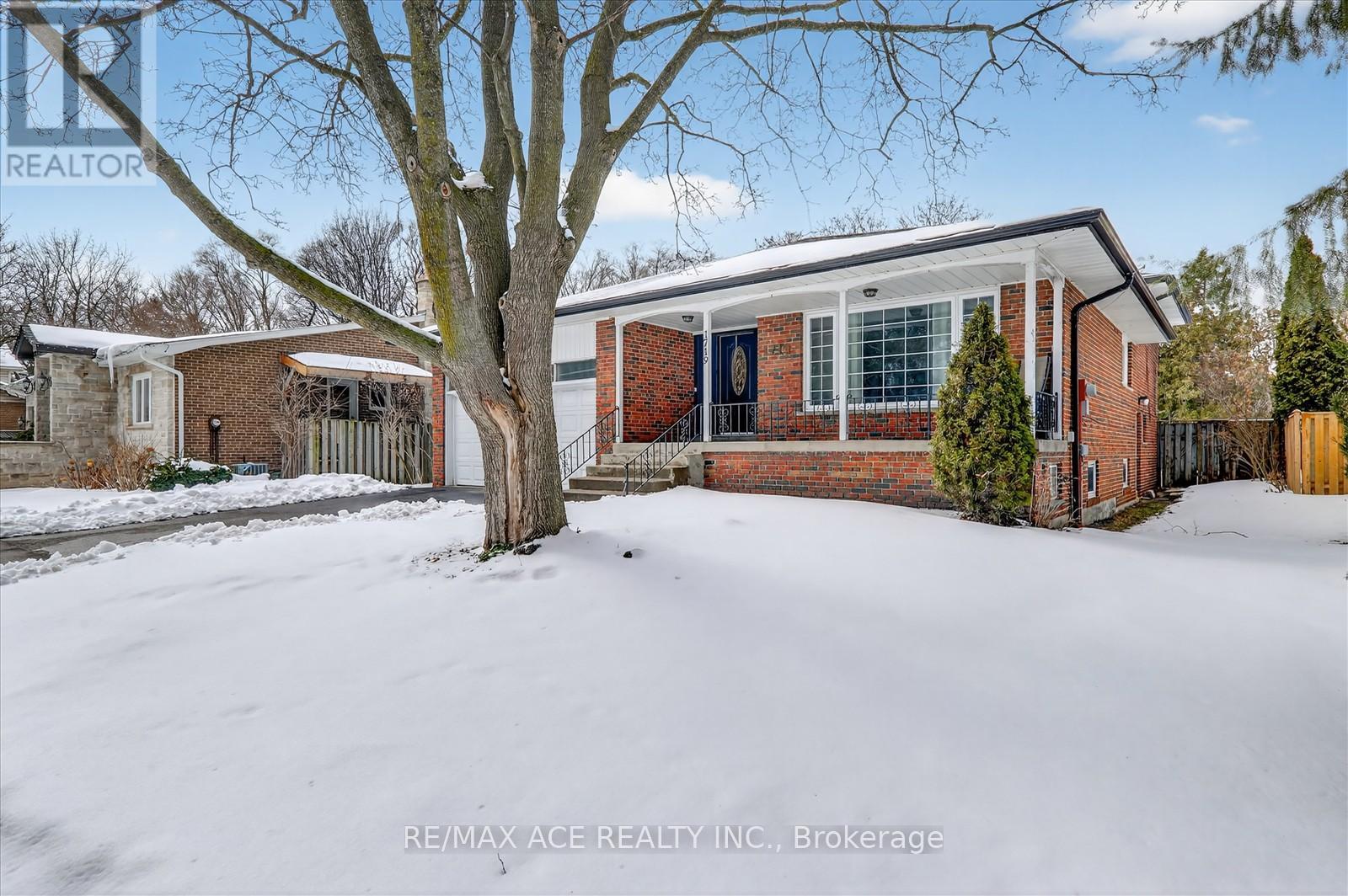 1719 Valentine Gardens, Mississauga (Clarkson), Ontario  L5J 1H4 - Photo 4 - W13017202
