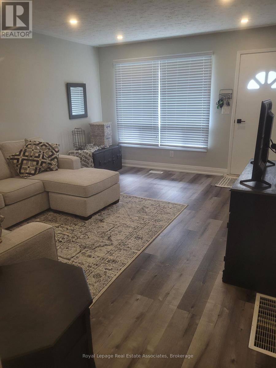 A - 22 St James Street, Brantford, Ontario  N3T 3Z6 - Photo 6 - X13017198