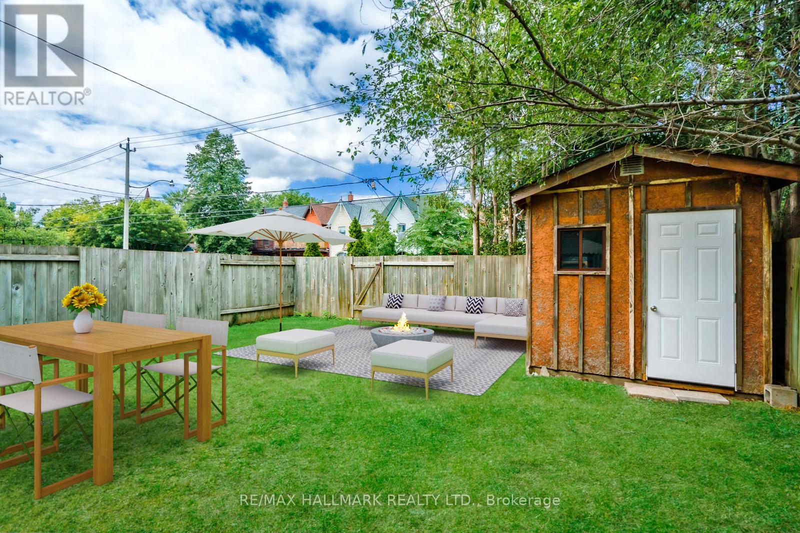 38 Osborne Avenue, Toronto, Ontario  M4E 3A9 - Photo 18 - E13013232