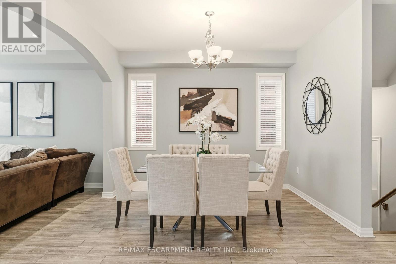 345 Festival Way, Hamilton, Ontario  L0R 1C0 - Photo 3 - X12822248