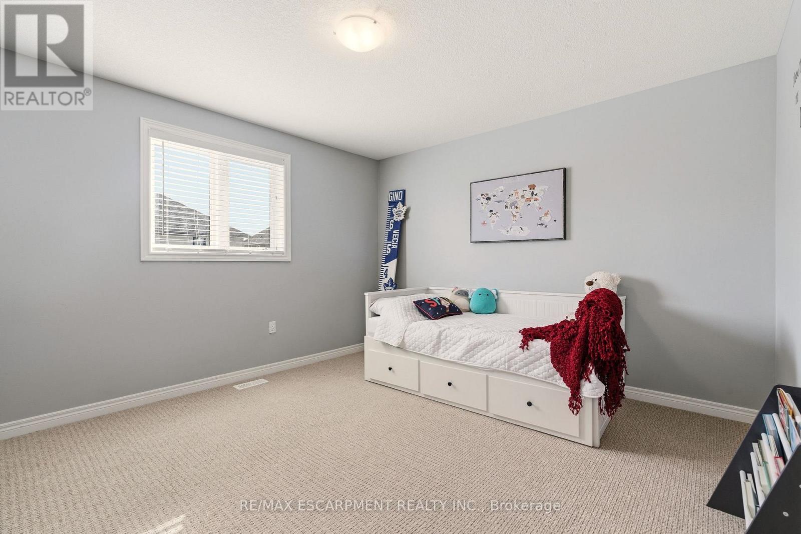 345 Festival Way, Hamilton, Ontario  L0R 1C0 - Photo 24 - X12822248