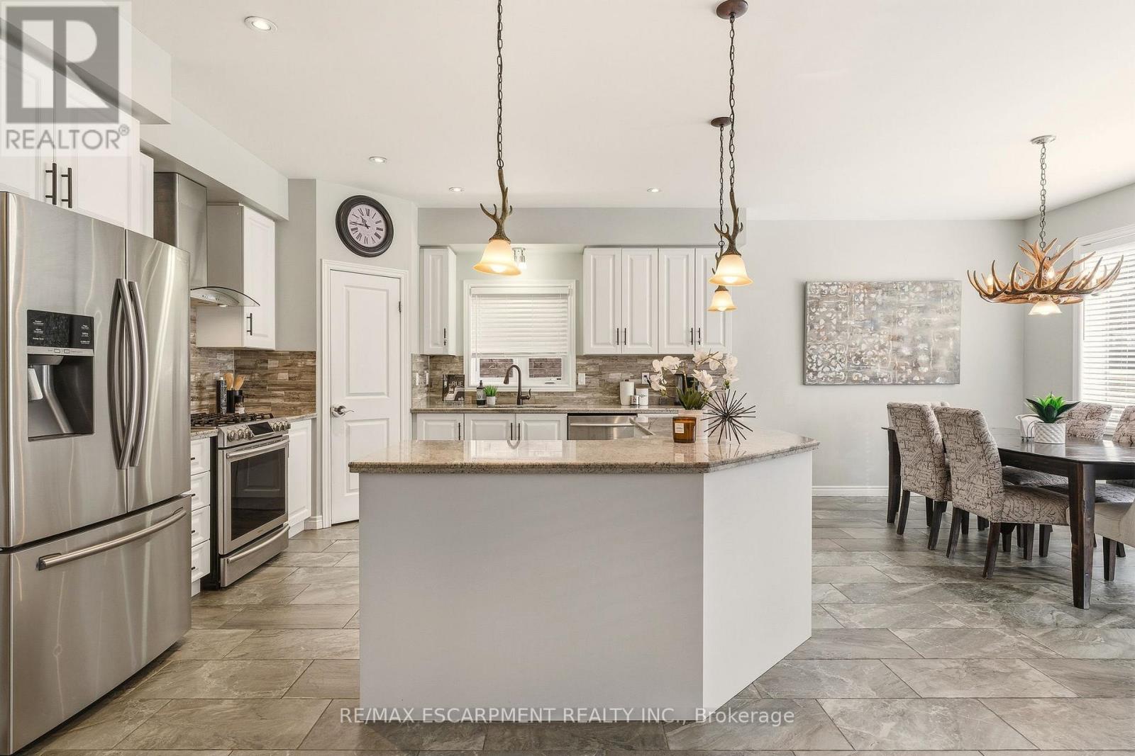 345 Festival Way, Hamilton, Ontario  L0R 1C0 - Photo 9 - X12822248