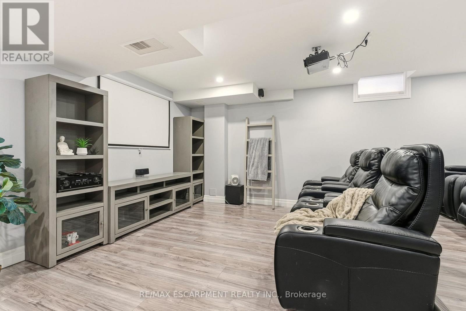 345 Festival Way, Hamilton, Ontario  L0R 1C0 - Photo 29 - X12822248