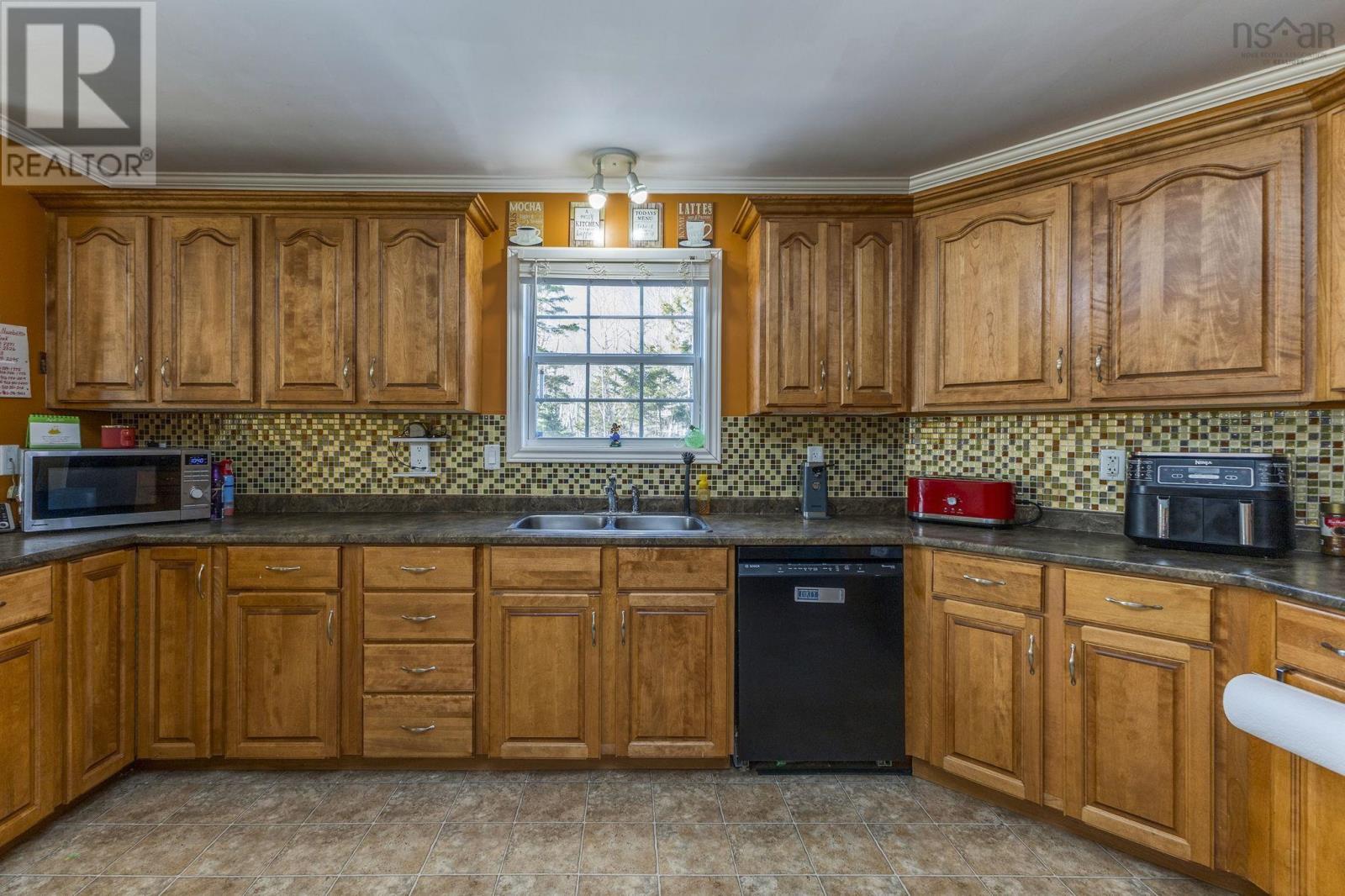 47 Macdonald Drive, Chance Harbour, Nova Scotia  B0K 1X0 - Photo 18 - 202607257