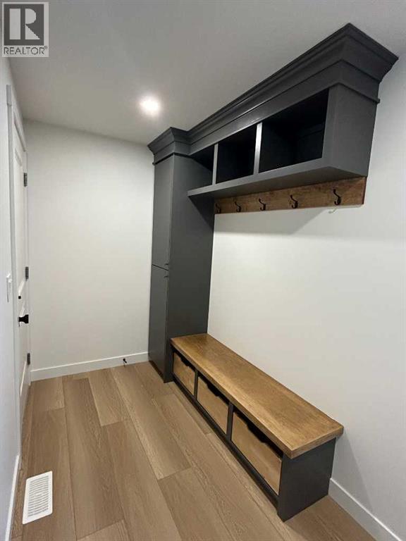 4 Williams Avenue, Olds, Alberta  T4H 0H1 - Photo 3 - A2292439