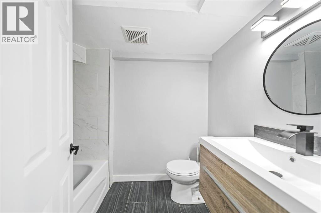 5444 50 Street, Camrose, Alberta  T4V 3A8 - Photo 22 - A2293652