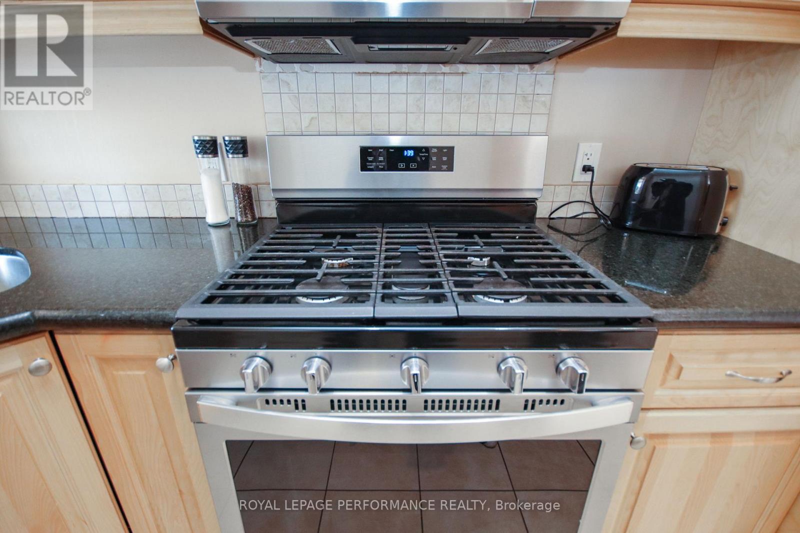 3 - 736 Cooper Street E, Ottawa, Ontario  K1R 5J6 - Photo 12 - X13017240