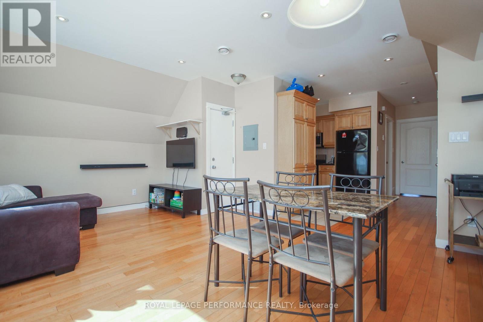 3 - 736 Cooper Street E, Ottawa, Ontario  K1R 5J6 - Photo 7 - X13017240