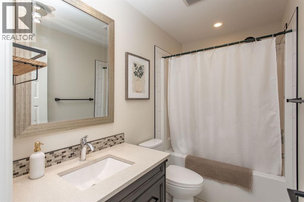 65 Mackenzie Avenue, Lacombe, Alberta  T4L 0H9 - Photo 16 - A2302752