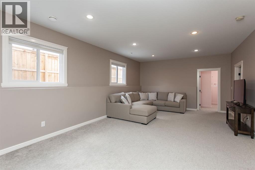 65 Mackenzie Avenue, Lacombe, Alberta  T4L 0H9 - Photo 17 - A2302752