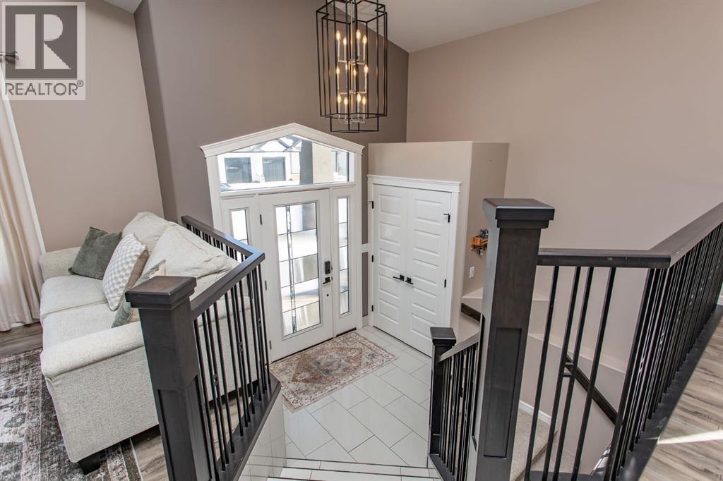 65 Mackenzie Avenue, Lacombe, Alberta  T4L 0H9 - Photo 3 - A2302752