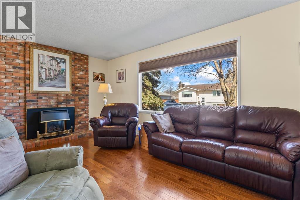 308 Lynnover Way Se, Calgary, Alberta  t2c 1l1 - Photo 5 - A2302786